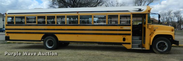 image for item K2589 1995 Chevrolet school bus
