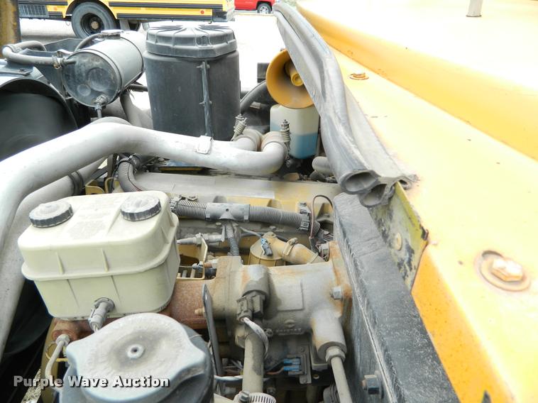 image for item K2589 1995 Chevrolet school bus