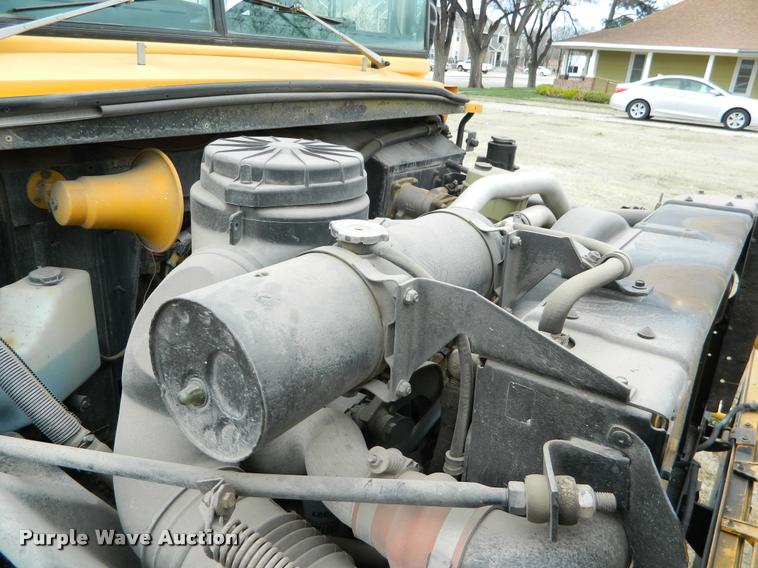 image for item K2589 1995 Chevrolet school bus