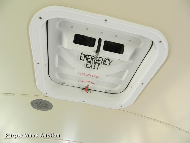 image for item K2589 1995 Chevrolet school bus