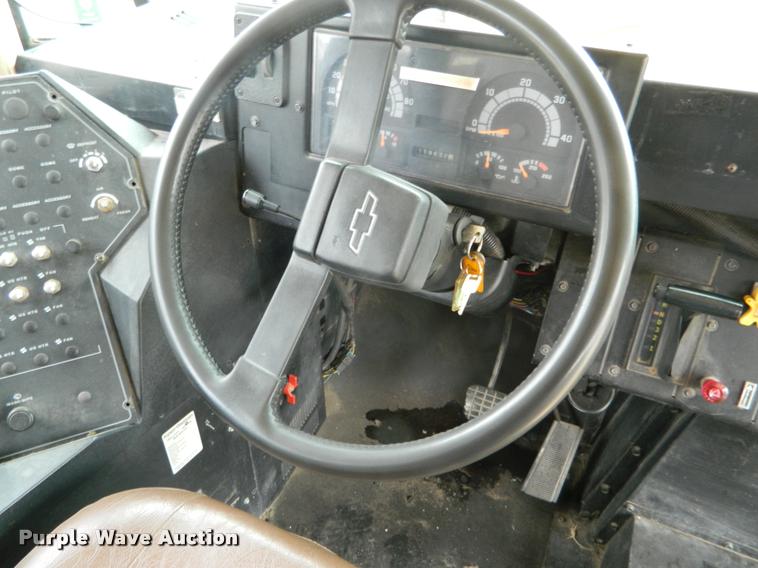 image for item K2589 1995 Chevrolet school bus