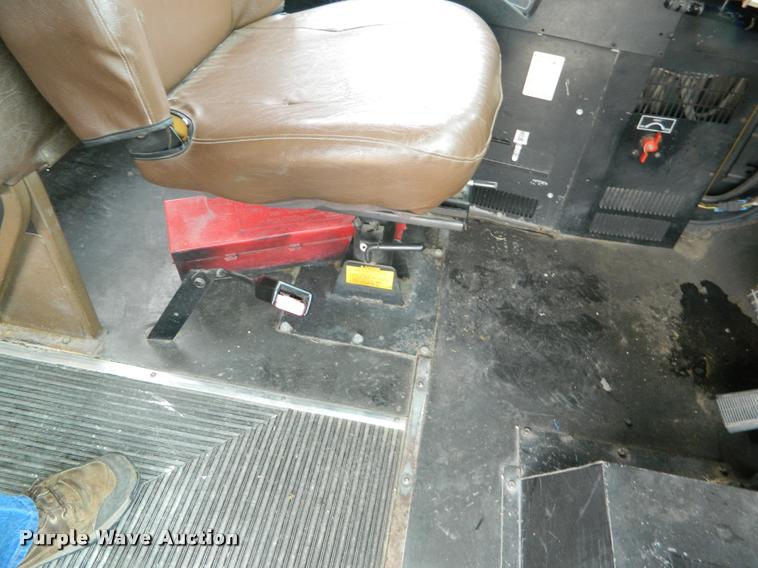 image for item K2589 1995 Chevrolet school bus