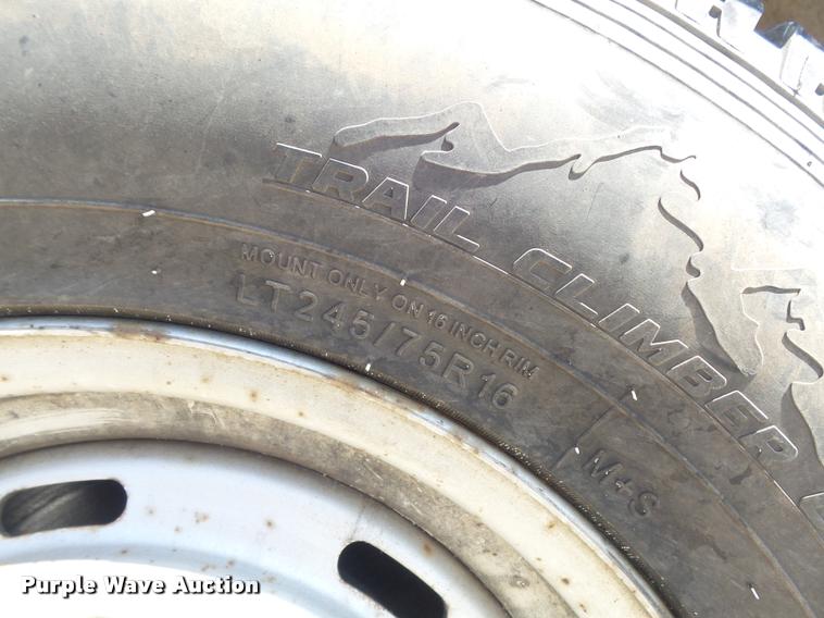 image for item K7677 2000 Dodge Ram Van 3500 handicap accessible van