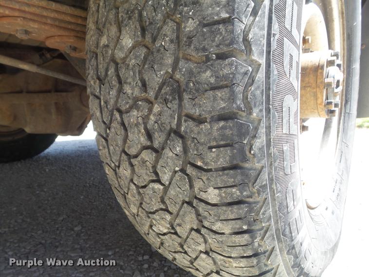 image for item K7677 2000 Dodge Ram Van 3500 handicap accessible van