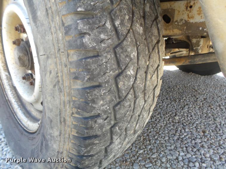 image for item K7677 2000 Dodge Ram Van 3500 handicap accessible van