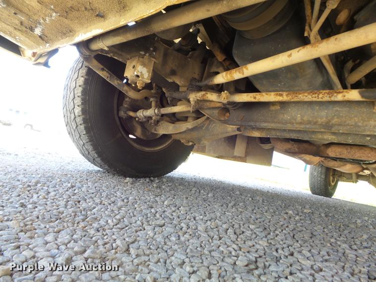 image for item K7677 2000 Dodge Ram Van 3500 handicap accessible van