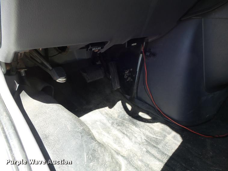 image for item K7677 2000 Dodge Ram Van 3500 handicap accessible van