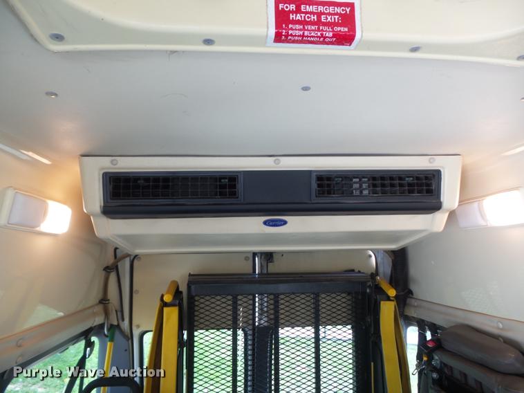 image for item K7677 2000 Dodge Ram Van 3500 handicap accessible van