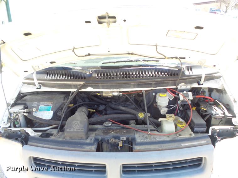 image for item K7677 2000 Dodge Ram Van 3500 handicap accessible van