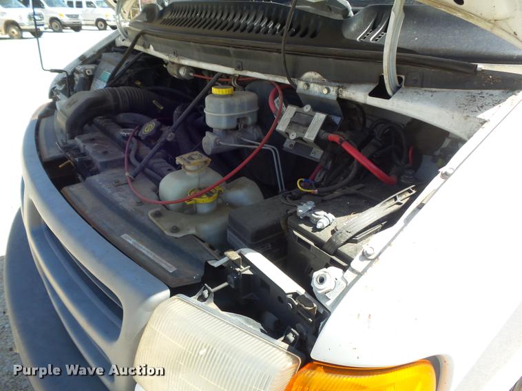 image for item K7677 2000 Dodge Ram Van 3500 handicap accessible van