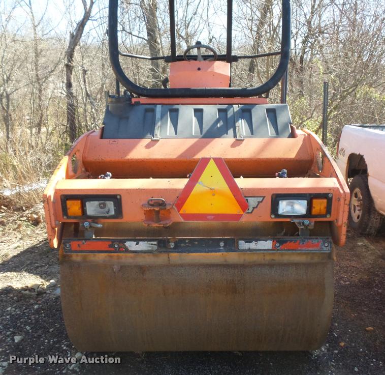 image for item L3647 1999 Hamm HD70 double drum roller