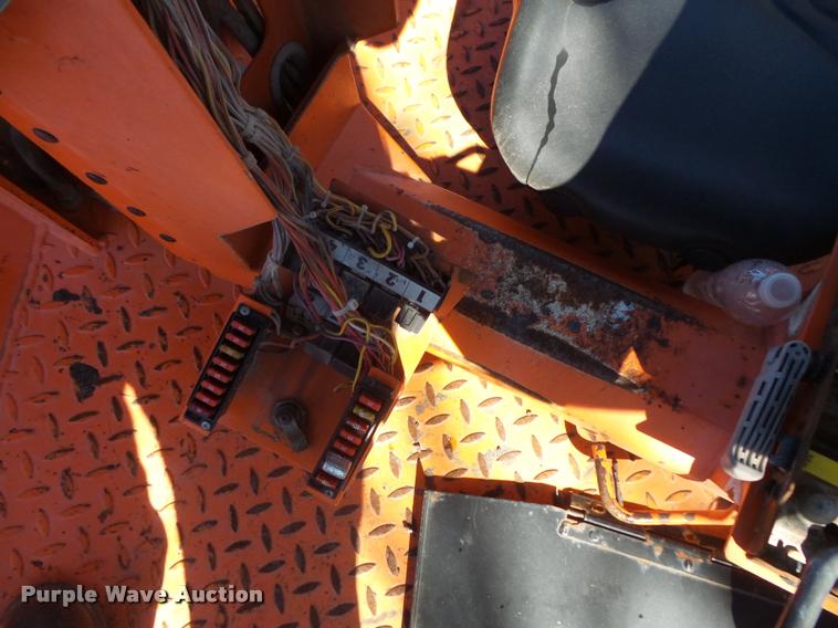 image for item L3647 1999 Hamm HD70 double drum roller