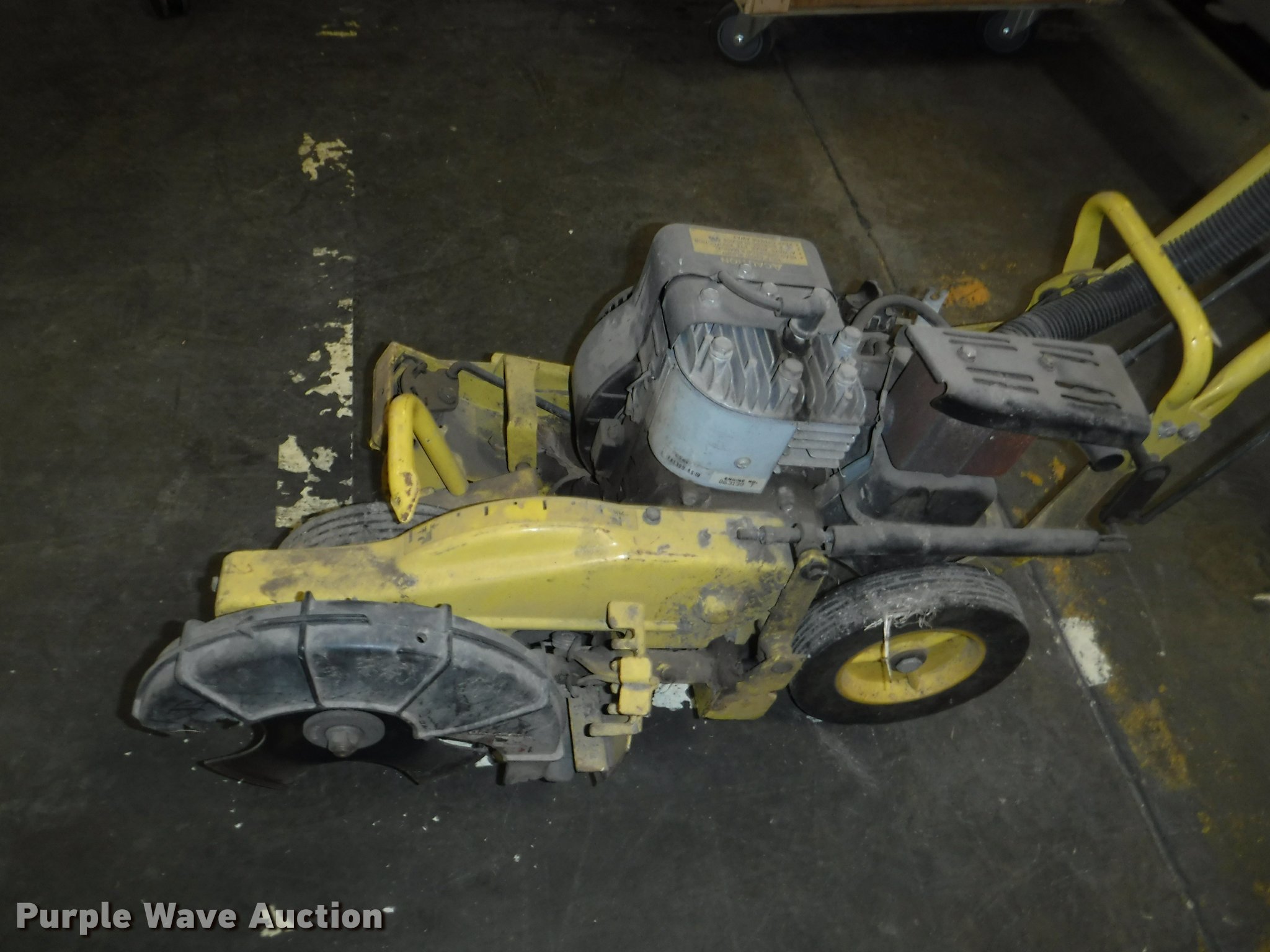 (2) John Deere E35 lawn edgers in Lawrence, KS Item BY9174 sold Purple Wave