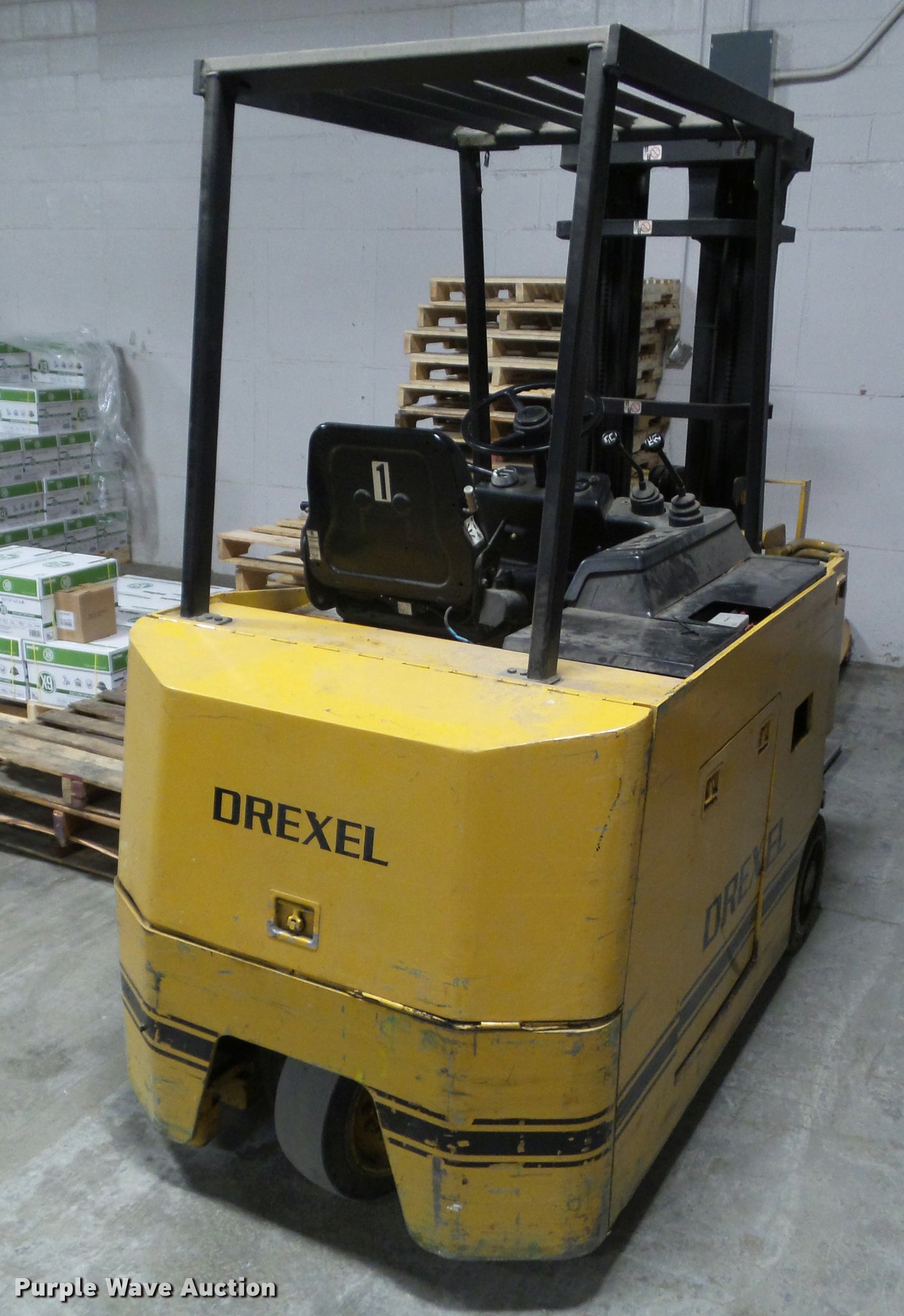 1996 Drexel SLT30 forklift in Des Moines, IA Item CB9932 sold