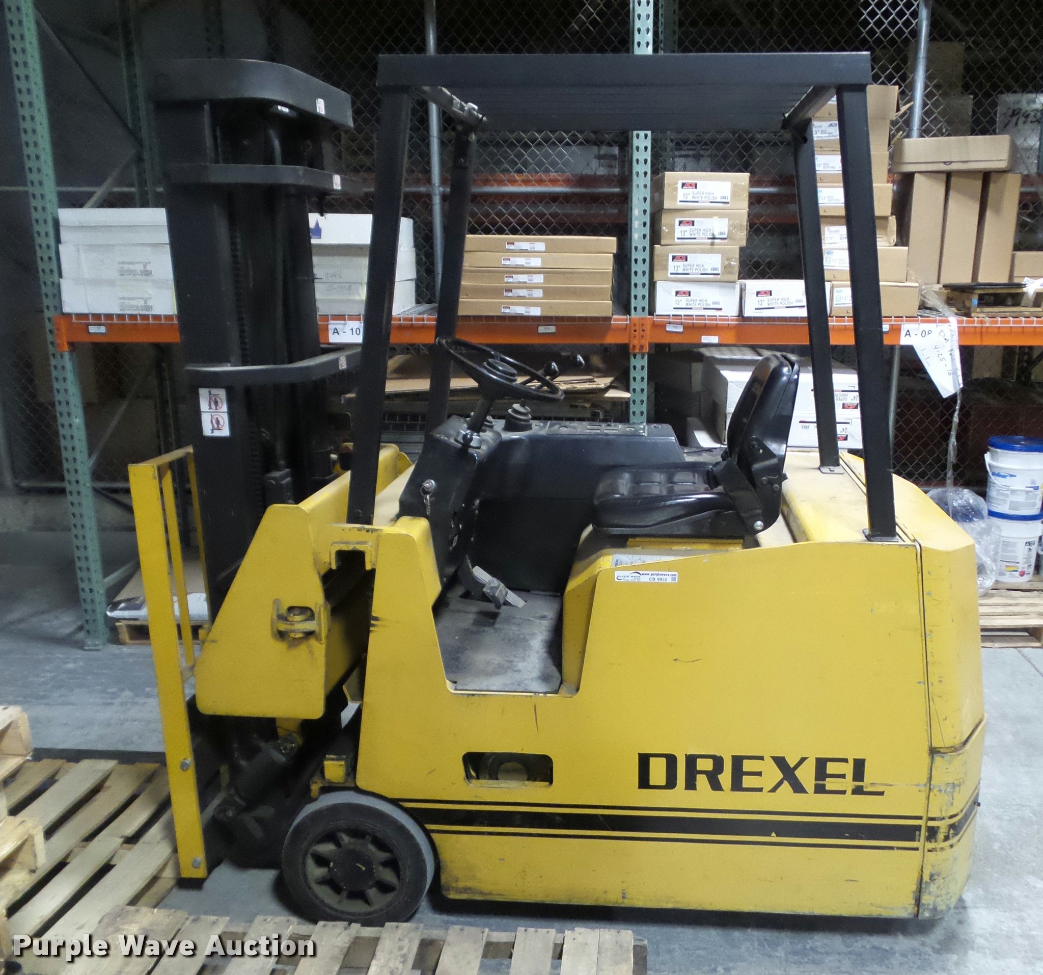 1996 Drexel SLT30 forklift in Des Moines, IA Item CB9932 sold