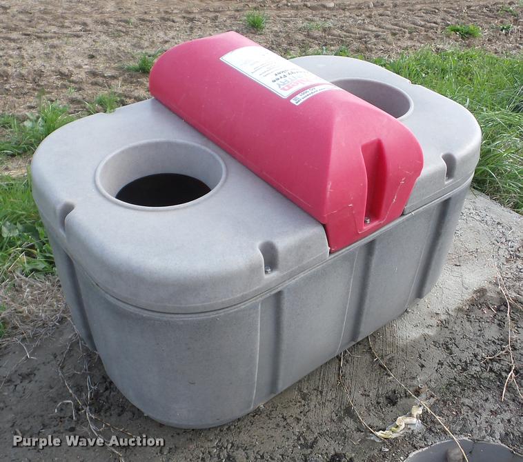 image for item AG9001 Behlen Energy-Free Drinker livestock waterer