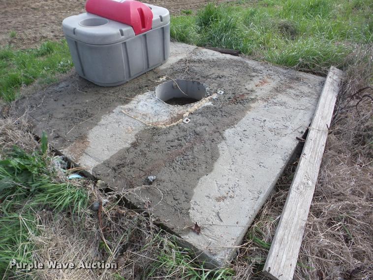 image for item AG9001 Behlen Energy-Free Drinker livestock waterer