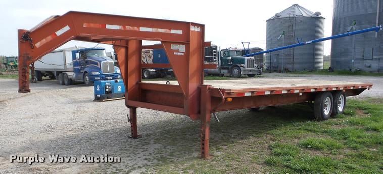 image for item AG9002 1999 Kodiak equipment trailer