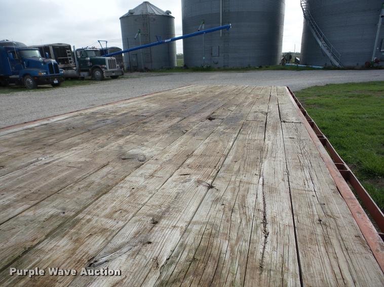 image for item AG9002 1999 Kodiak equipment trailer