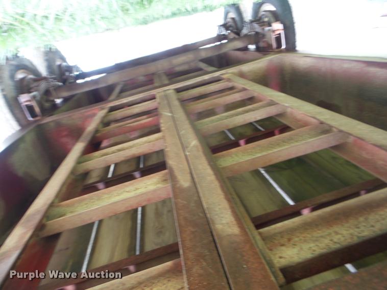 image for item AG9002 1999 Kodiak equipment trailer