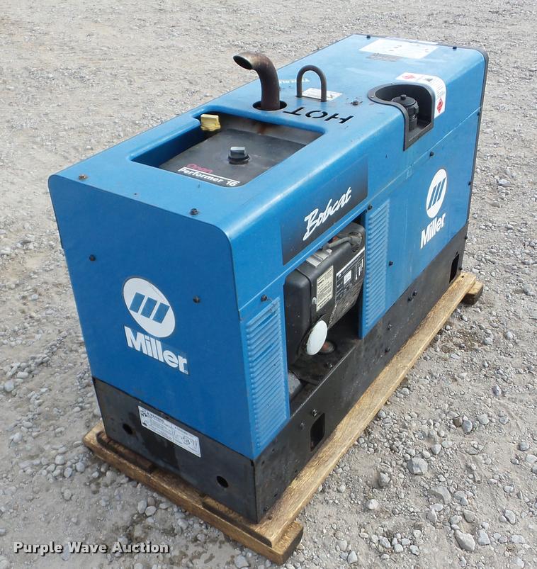 image for item BB9222 Miller Bobcat 225NT welder/generator