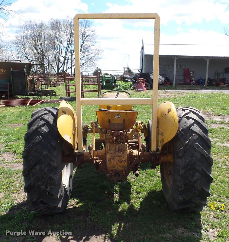 MasseyFerguson Work Bull 202 tractor in Harrisonville, MO Item