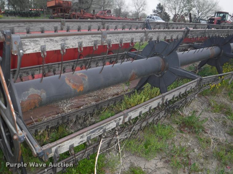 image for item BY9204 1993 Case IH 1020 head