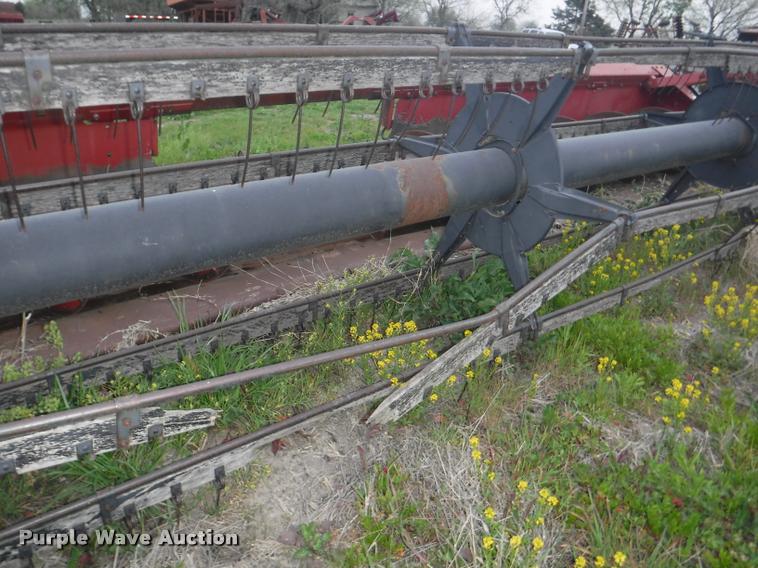 image for item BY9204 1993 Case IH 1020 head