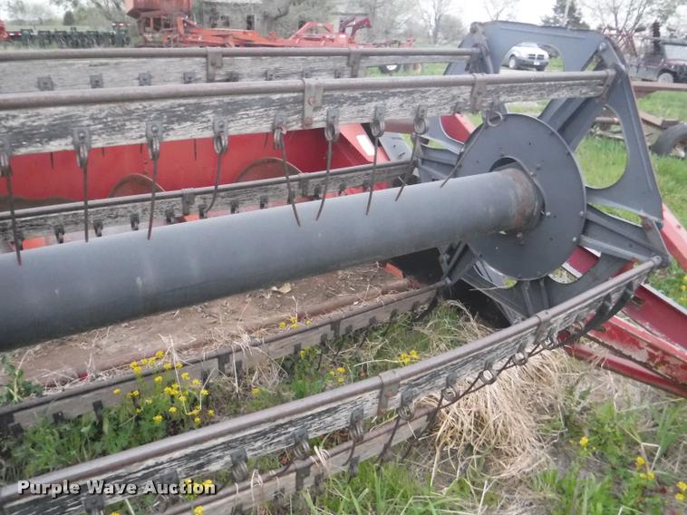 image for item BY9204 1993 Case IH 1020 head