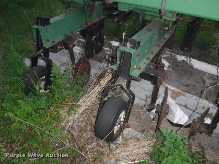 image for item BY9205 Sukup no-till cultivator