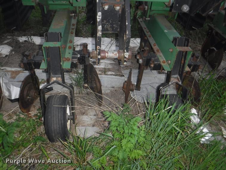 image for item BY9205 Sukup no-till cultivator