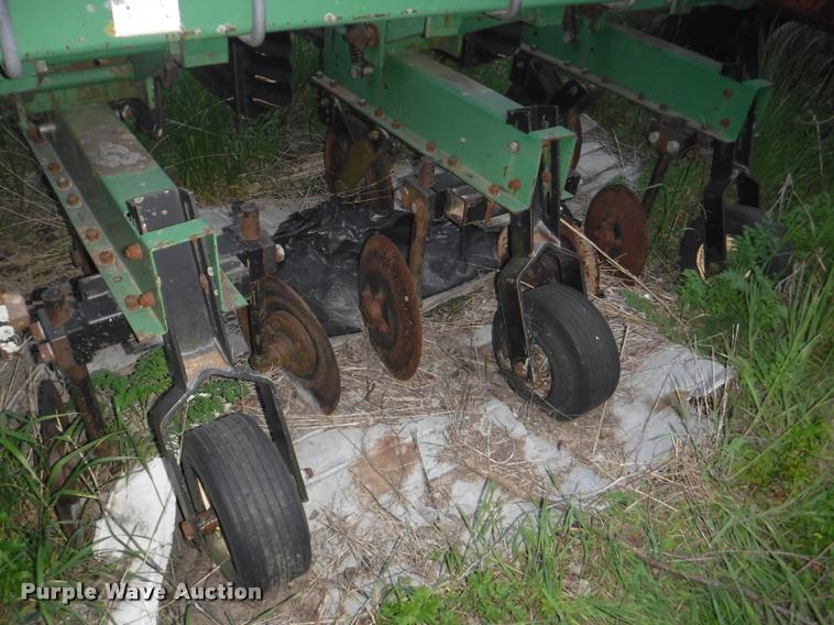 image for item BY9205 Sukup no-till cultivator