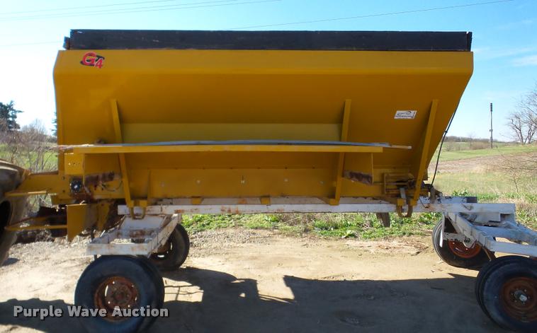 image for item DA1876 Ag-Chem 23030GY spreader bed