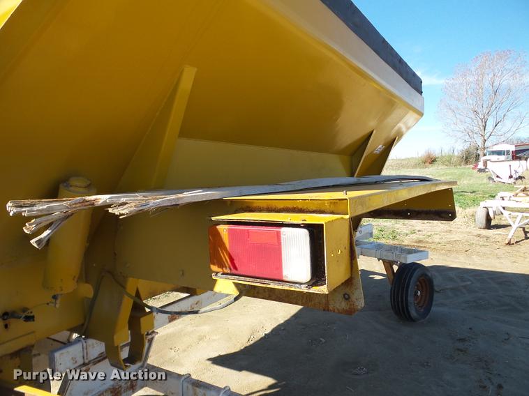 image for item DA1876 Ag-Chem 23030GY spreader bed