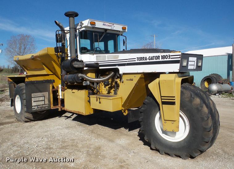 image for item DA1876 Ag-Chem 23030GY spreader bed