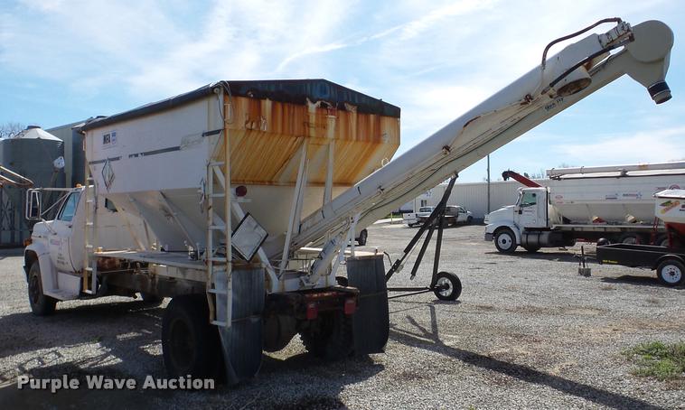 image for item DA1894 1979 GMC 7000 tender truck