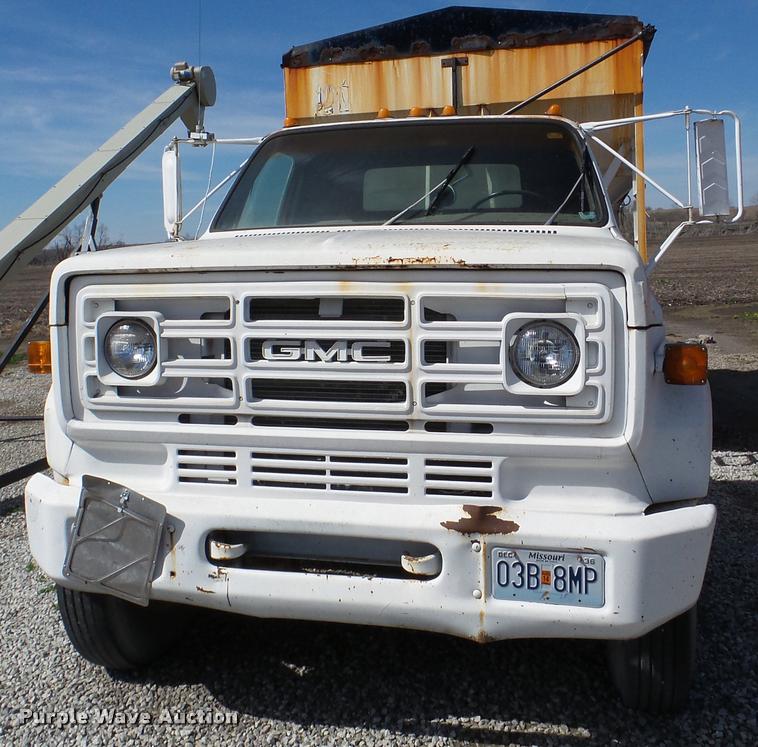 image for item DA1894 1979 GMC 7000 tender truck