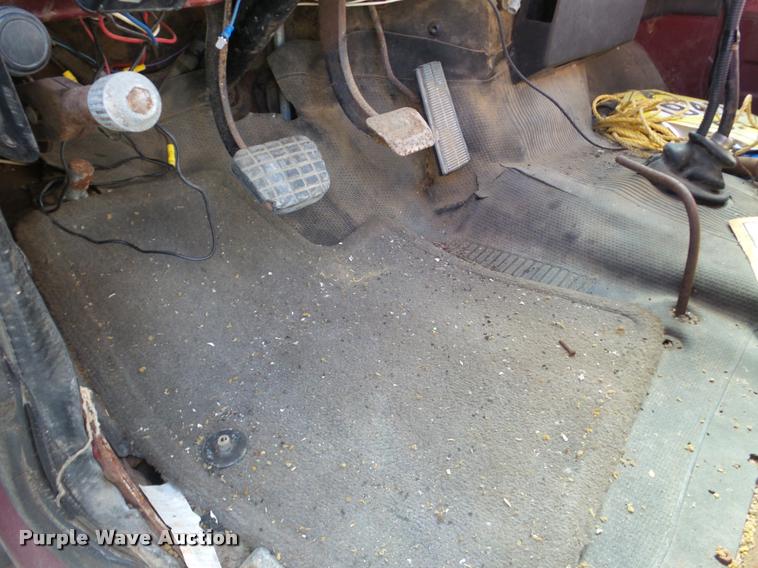 image for item DA1894 1979 GMC 7000 tender truck