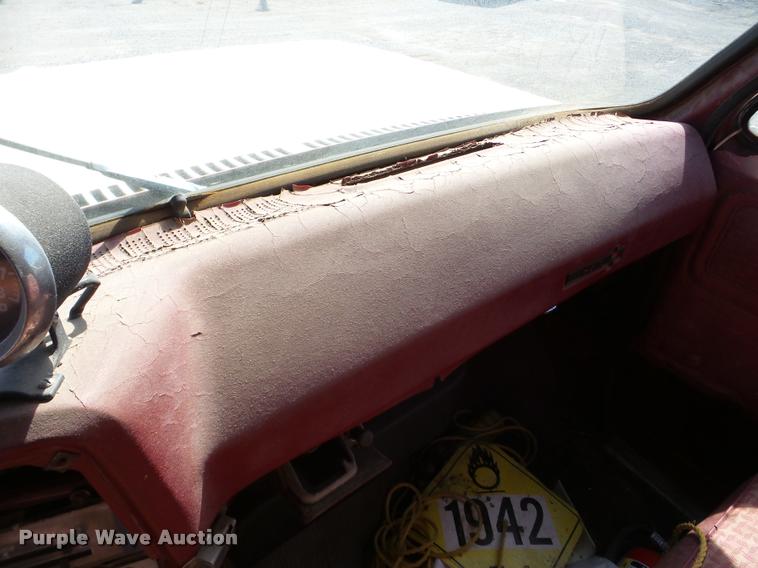 image for item DA1894 1979 GMC 7000 tender truck