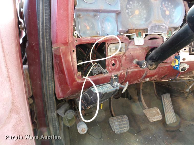 image for item DA1894 1979 GMC 7000 tender truck