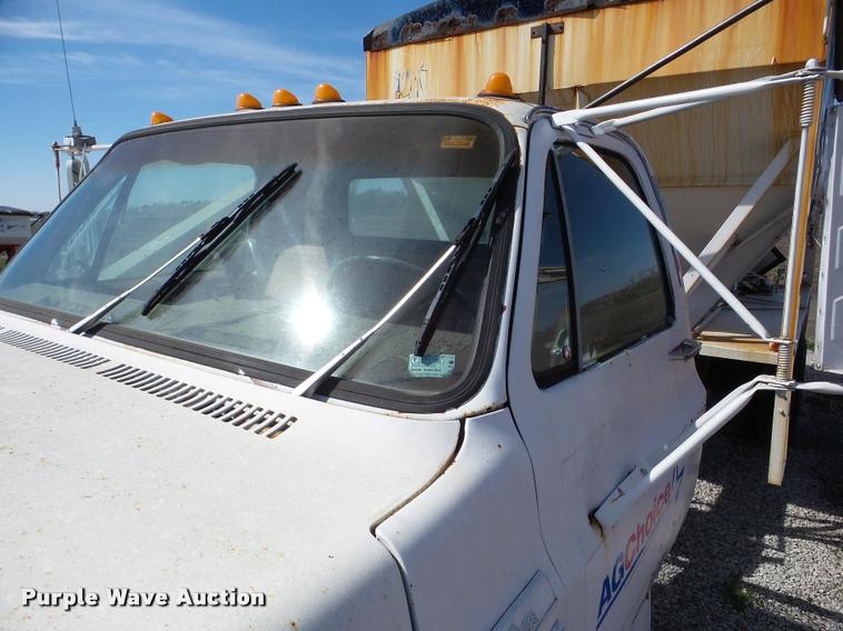 image for item DA1894 1979 GMC 7000 tender truck