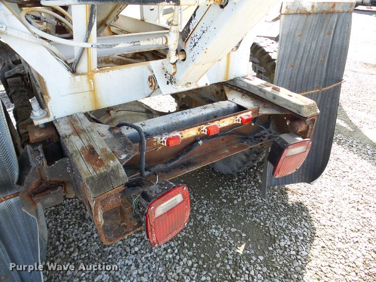 image for item DA1894 1979 GMC 7000 tender truck