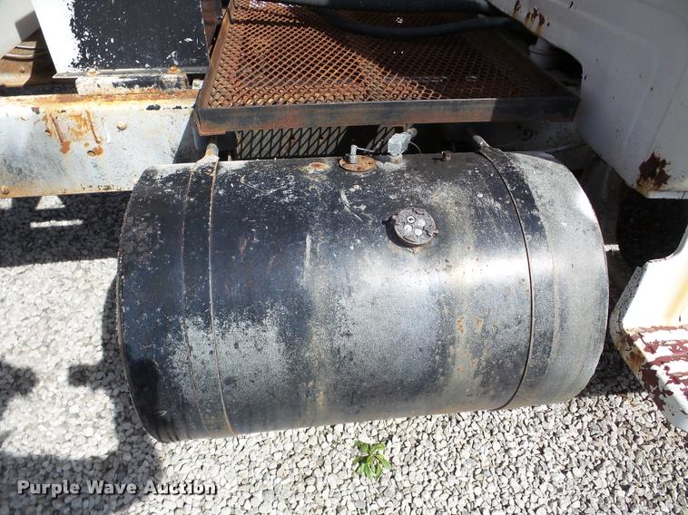 image for item DA1894 1979 GMC 7000 tender truck