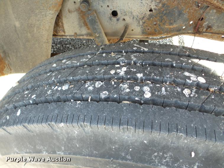 image for item DA1894 1979 GMC 7000 tender truck