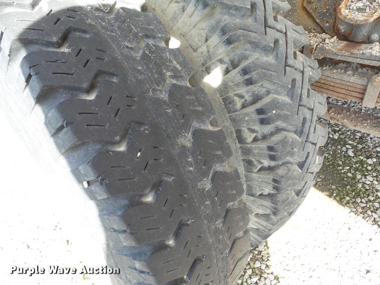 image for item DA1894 1979 GMC 7000 tender truck