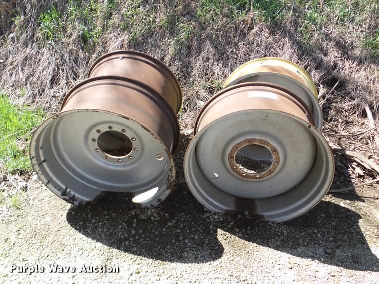 image for item DA1896 (4) John Deere wheels