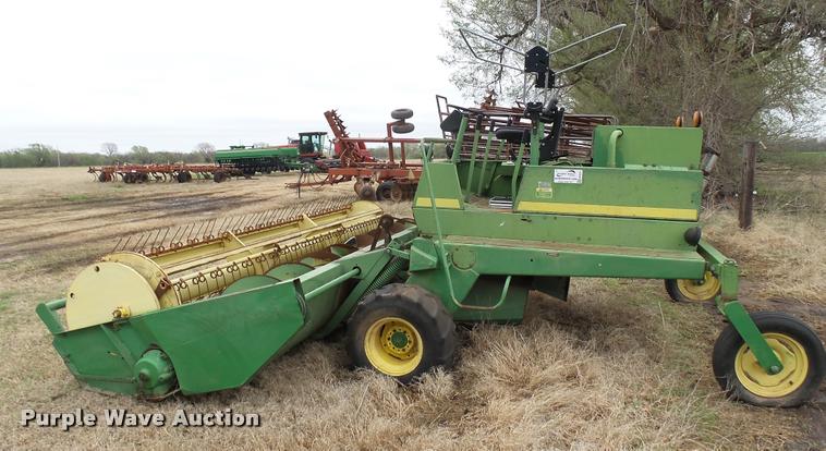 image for item DA2224 John Deere 830 self-propelled windrower