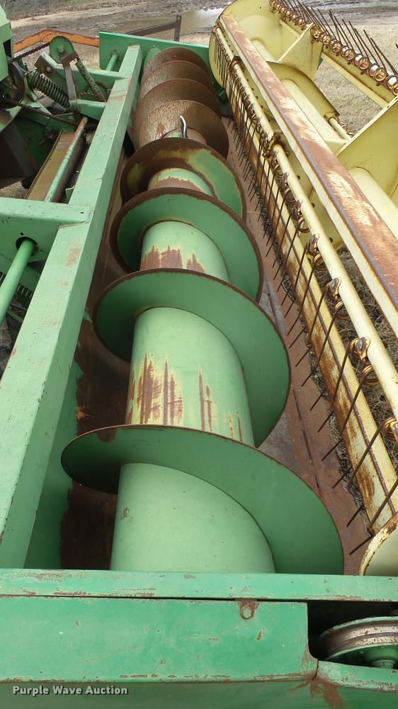 image for item DA2224 John Deere 830 self-propelled windrower