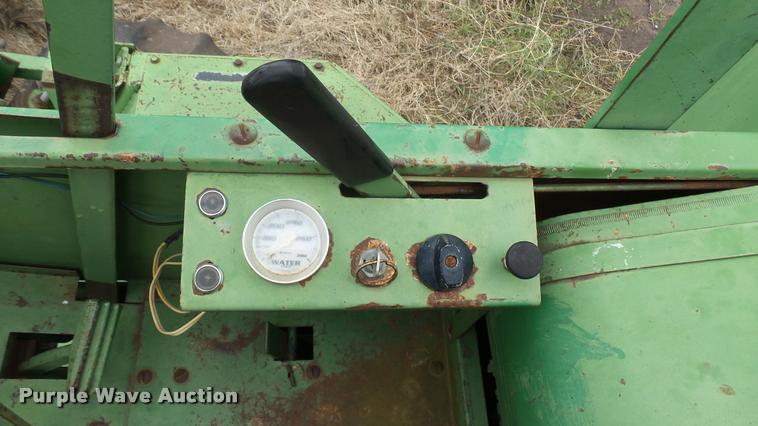 image for item DA2224 John Deere 830 self-propelled windrower