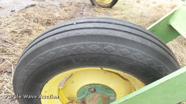 image for item DA2224 John Deere 830 self-propelled windrower